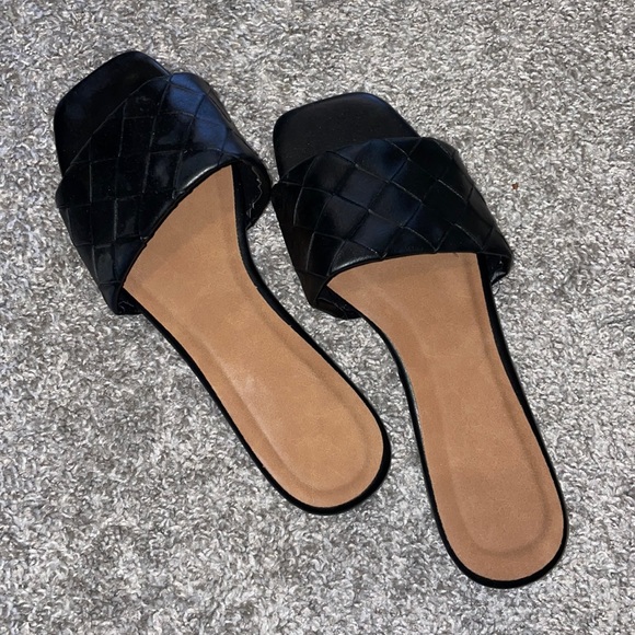 Free People Shoes - NWT sandals